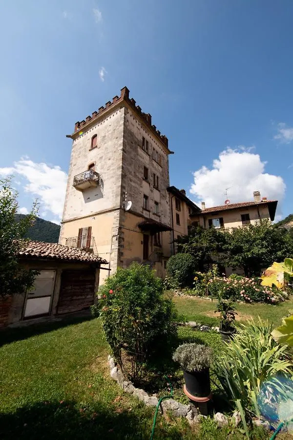 Bella Alda Beautiful Como Castle Penthouse Canzo Italia
